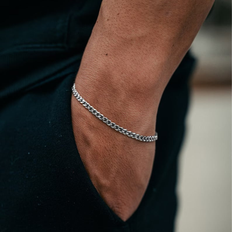Curb bracelet