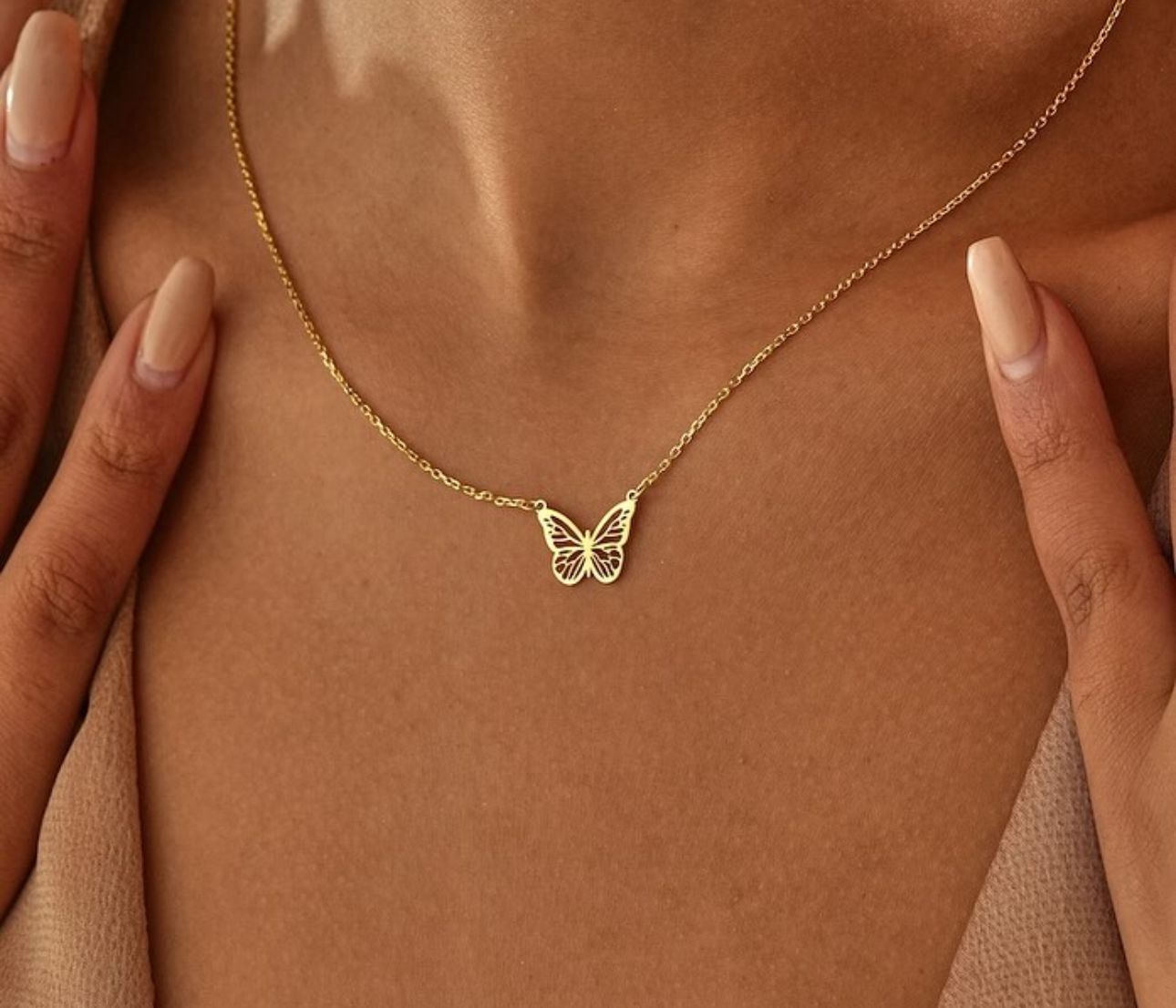 Tiny ButteFly Necklace